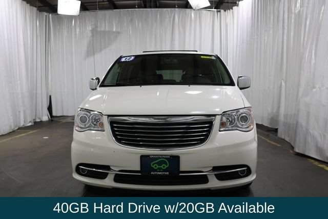 Used 2012 Chrysler Town & Country Limited w/ Luxury Group FWD image 9