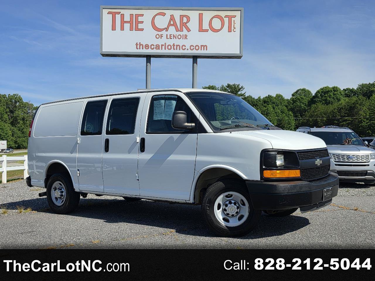 Used 2013 Chevrolet Express 2500 RWD image 1