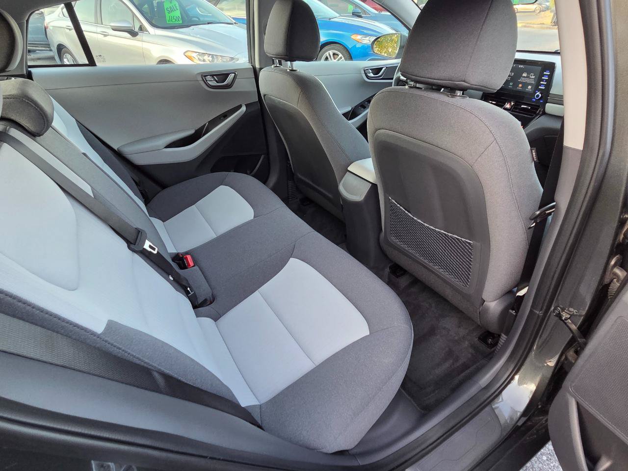 Used 2020 Hyundai Ioniq Blue FWD image 32