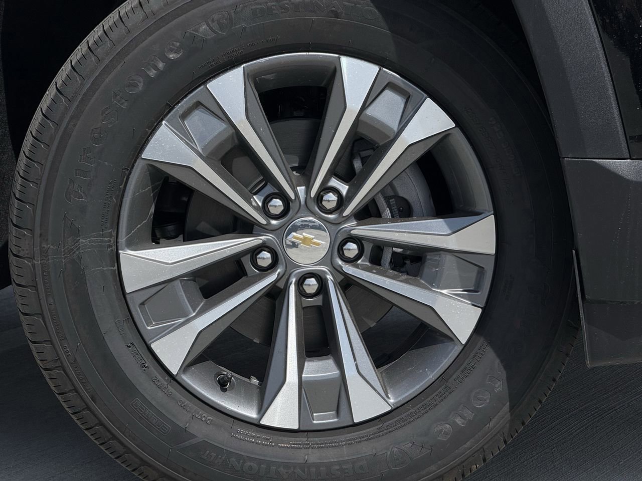 New 2026 Chevrolet Equinox LT w/ Safety and Technology Package FWD image 6