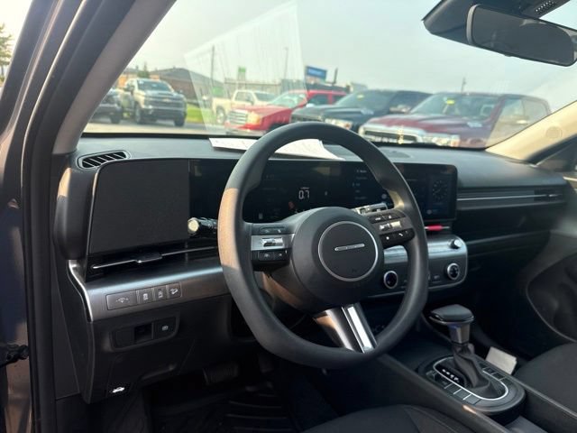 Used 2025 Hyundai Kona SE AWD/4WD image 11