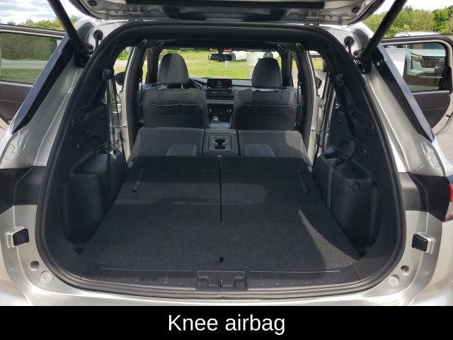 Used 2022 Mitsubishi Outlander SE FWD image 16