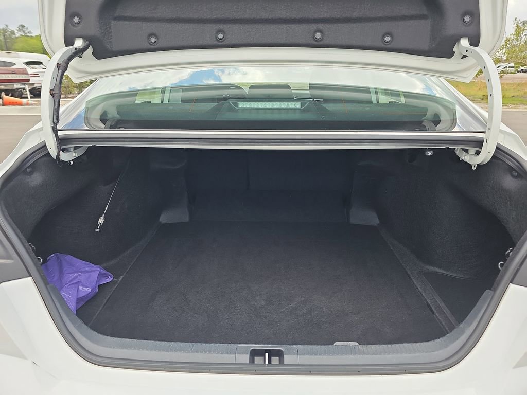 Used 2025 Toyota Camry LE image 15