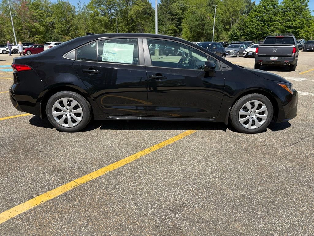 New 2026 Toyota Corolla LE FWD image 6