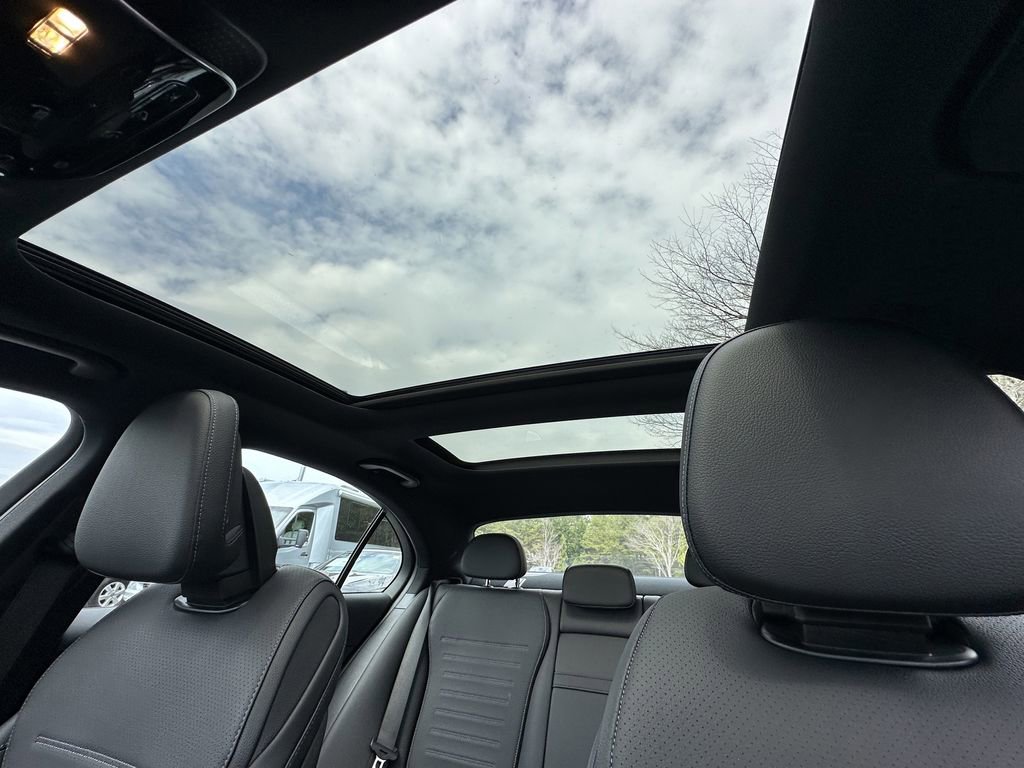 Used 2024 Mercedes-Benz C 300 4MATIC Sedan image 34