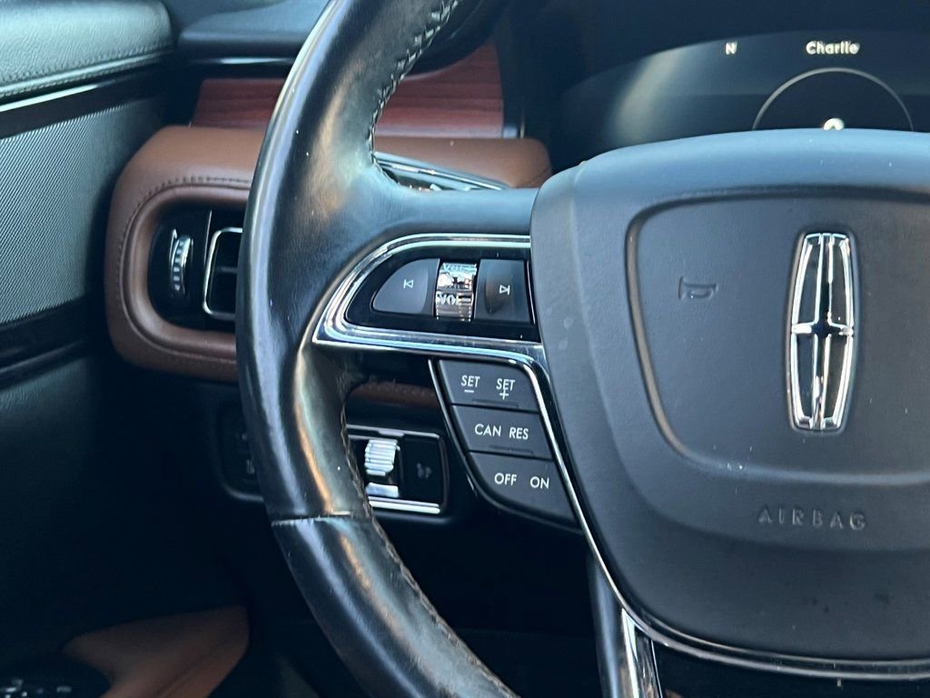 Used 2022 Lincoln Nautilus Reserve image 26