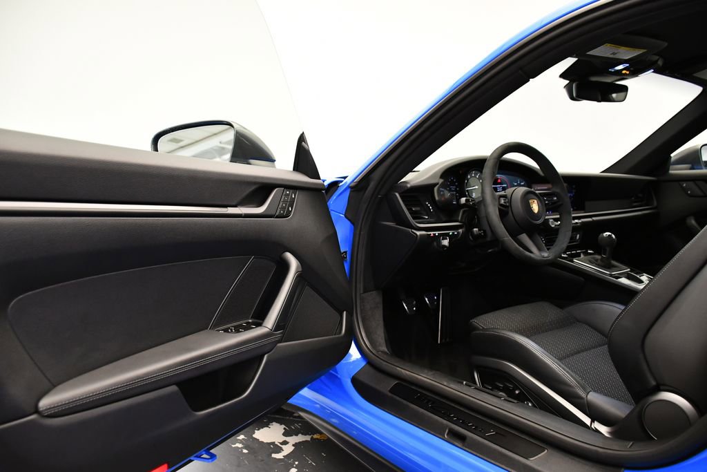 Used 2024 Porsche 911 Carrera T image 39