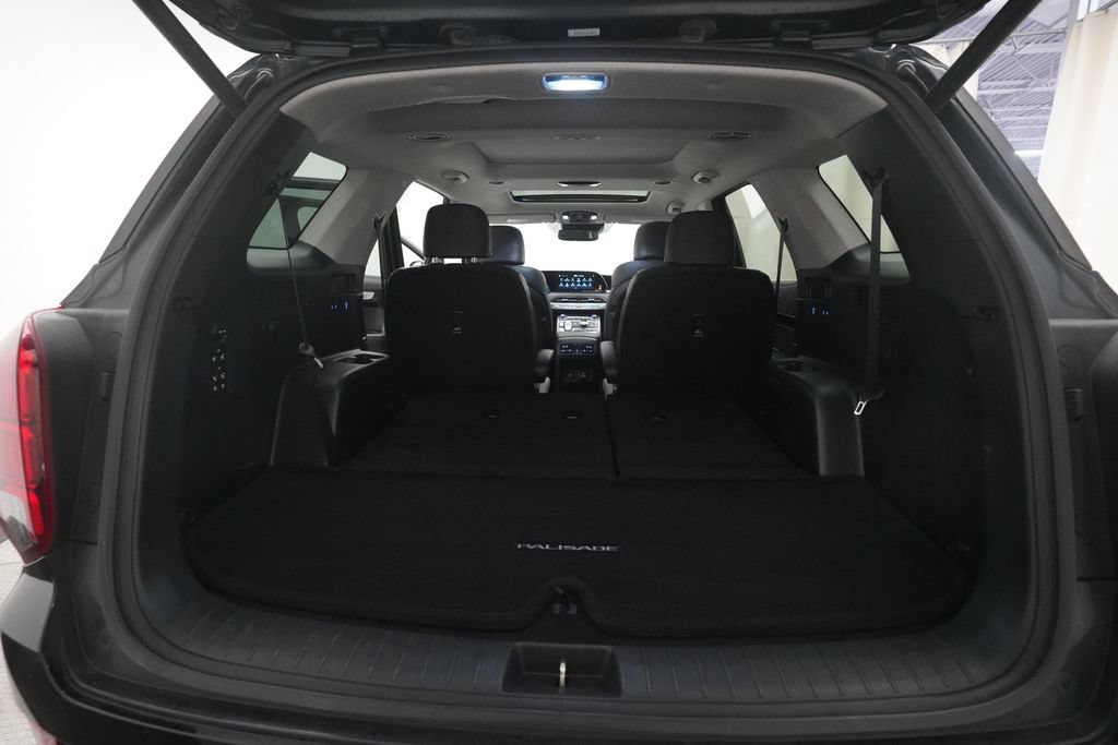 Used 2021 Hyundai Palisade Limited w/ Cargo Package FWD image 10