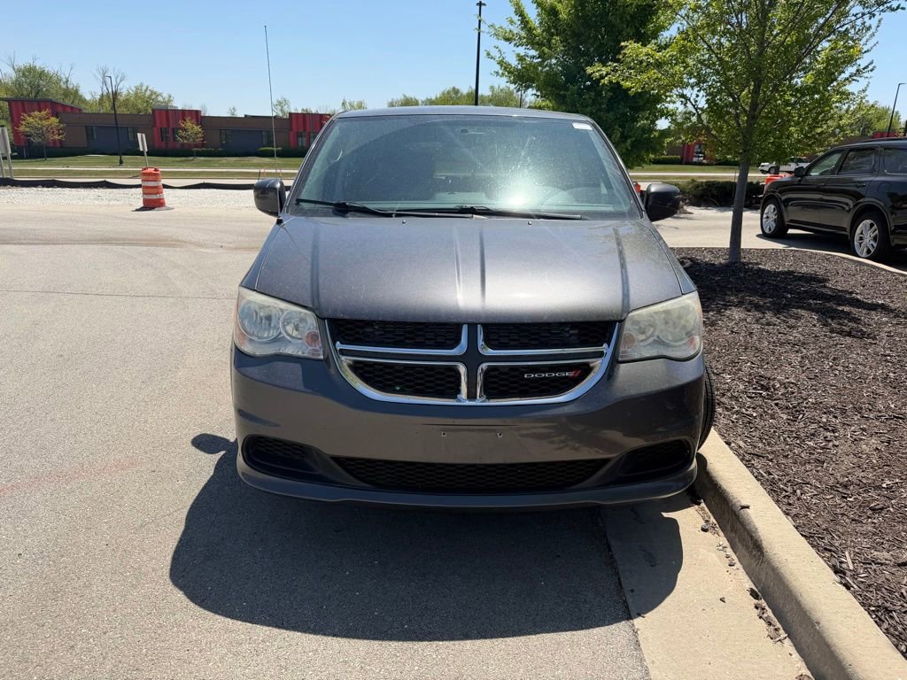Used 2014 Dodge Grand Caravan SE FWD image 2