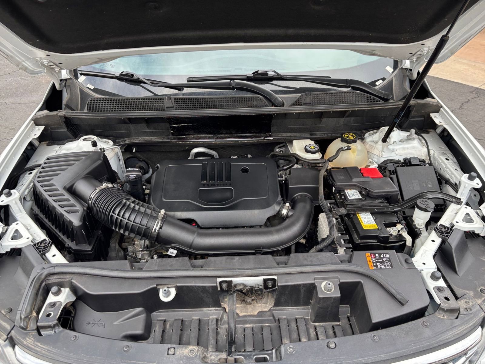 Used 2023 GMC Acadia SLT FWD image 35