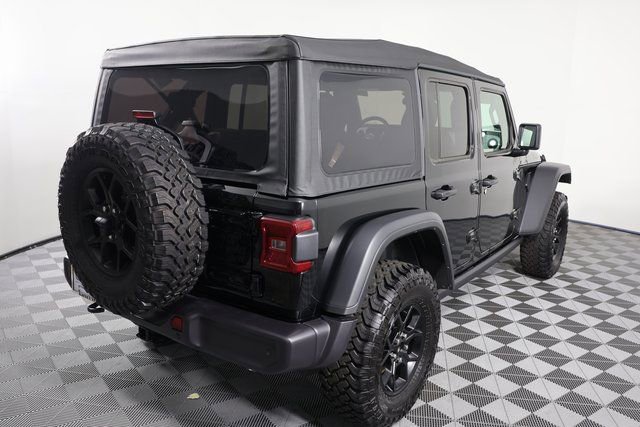 Used 2025 Jeep Wrangler Willys image 8