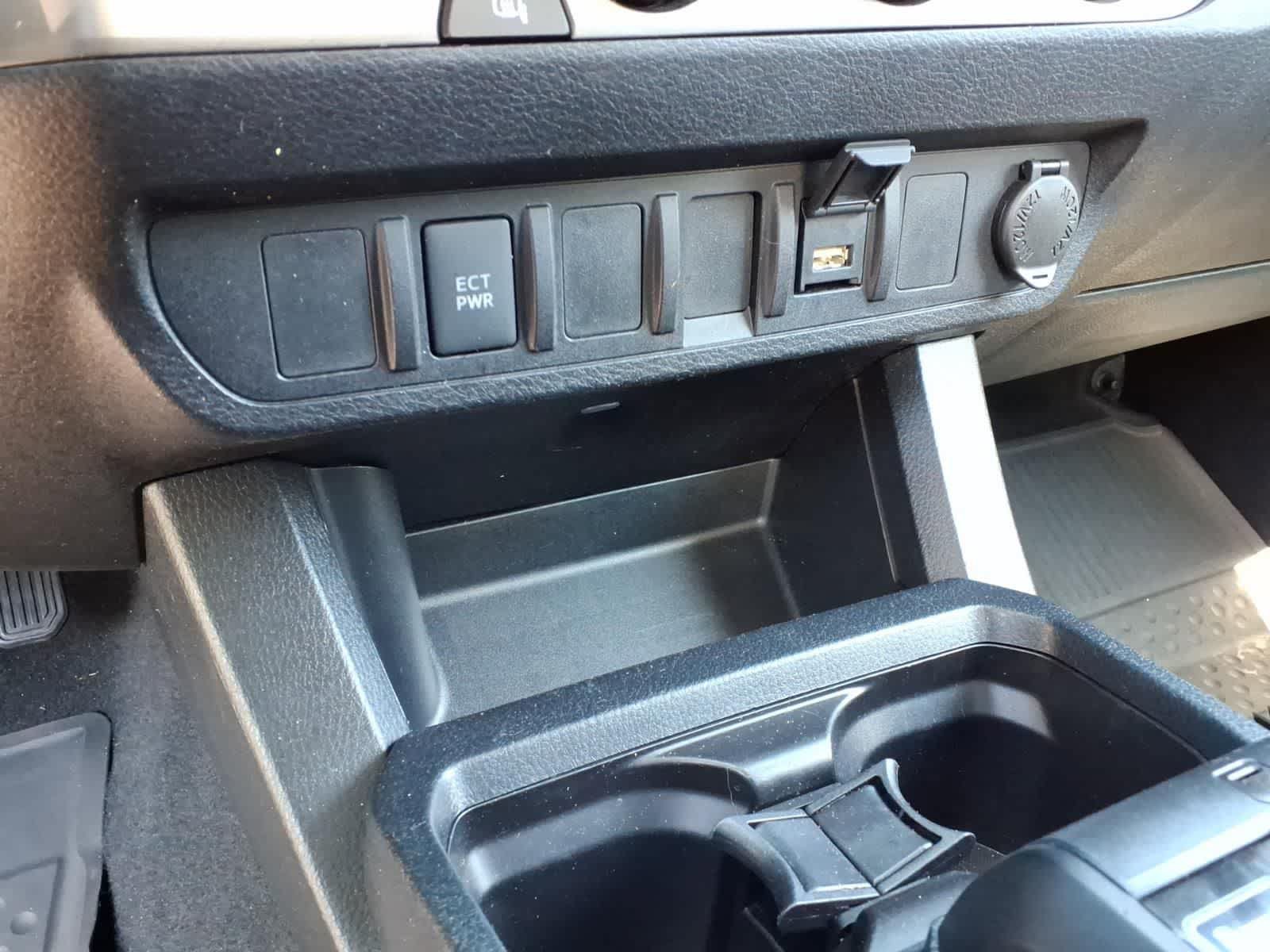 Used 2020 Toyota Tacoma SR RWD image 24