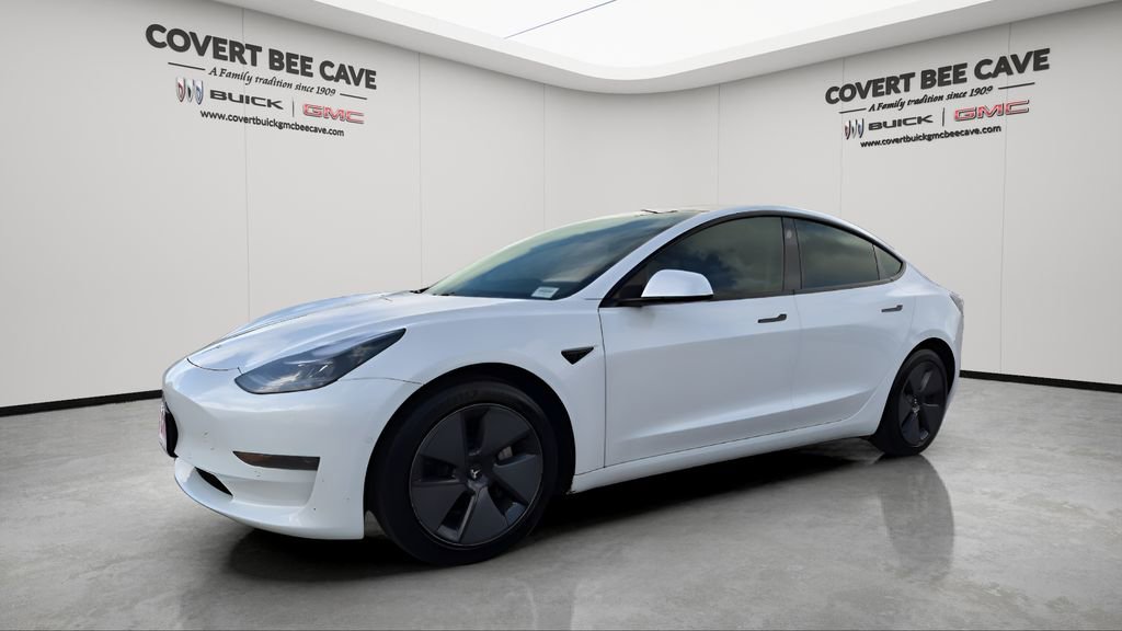 Used 2021 Tesla Model 3 Standard Range Plus image 3