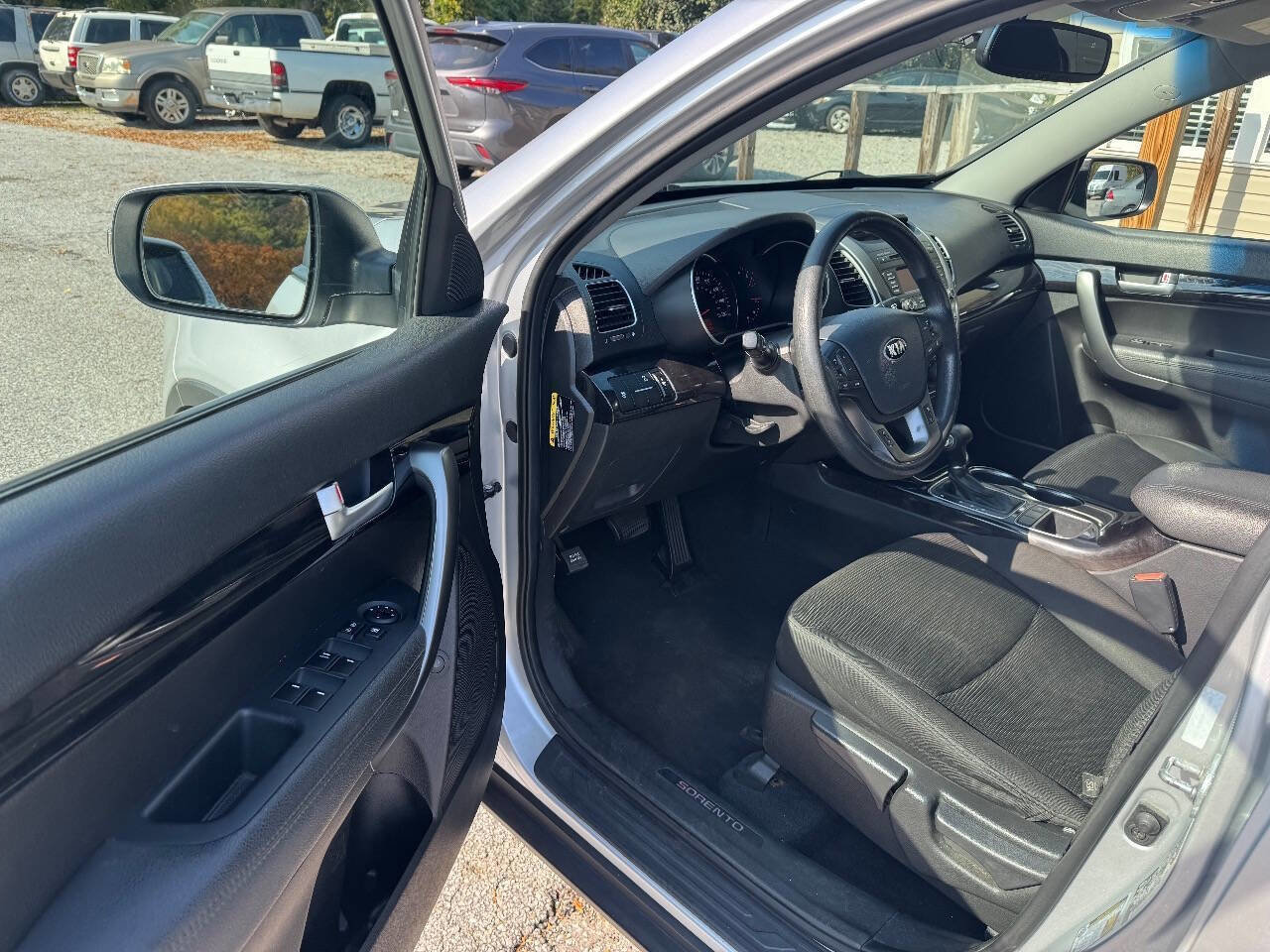 Used 2014 Kia Sorento LX AWD/4WD image 12