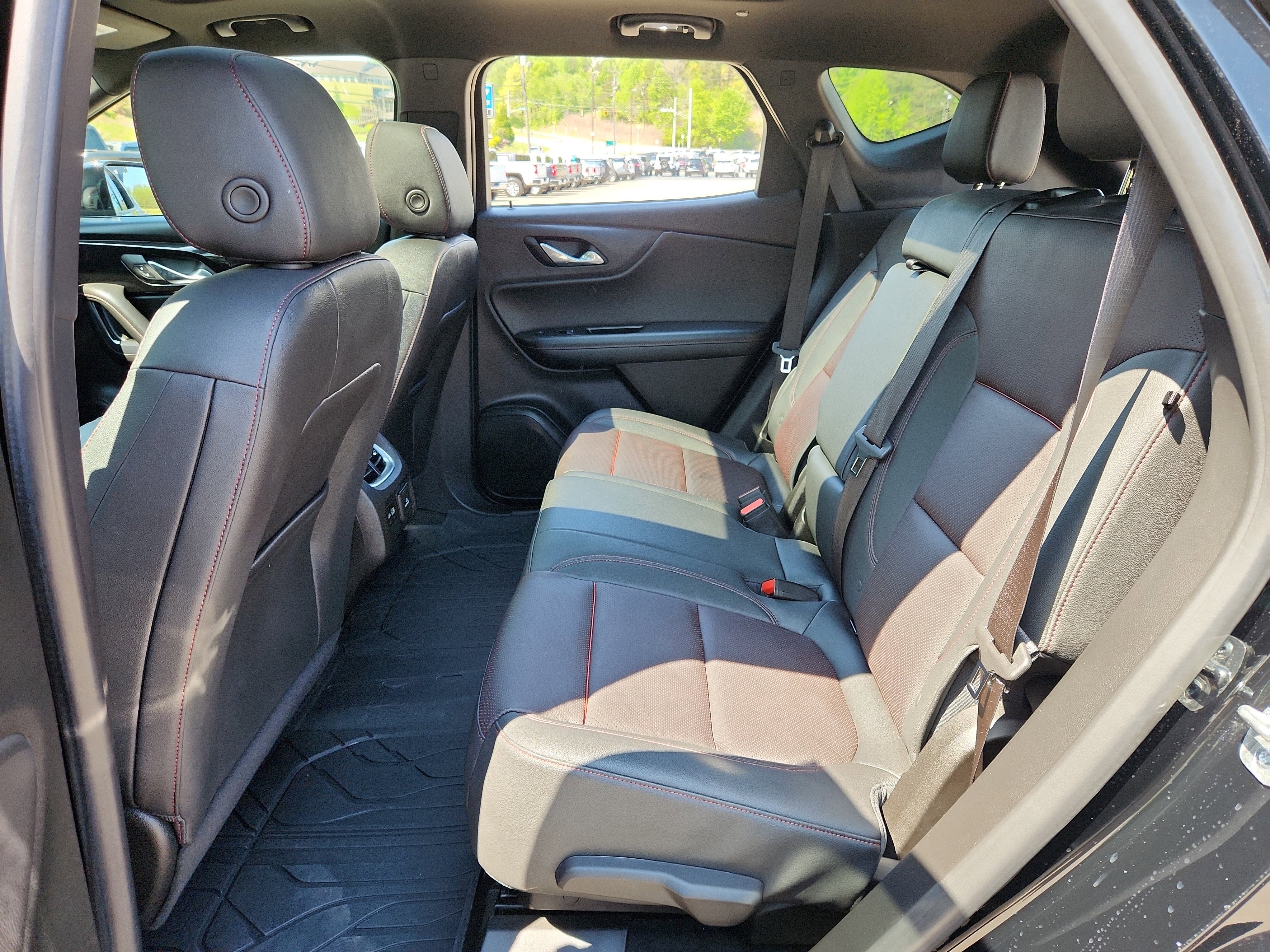 Used 2025 Chevrolet Blazer RS w/ Driver Confidence II Package image 44