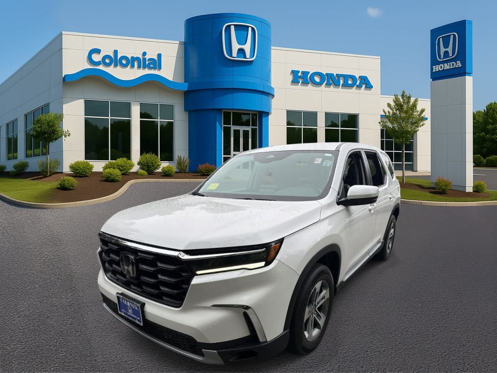 Used 2023 Honda Pilot EX-L image 2