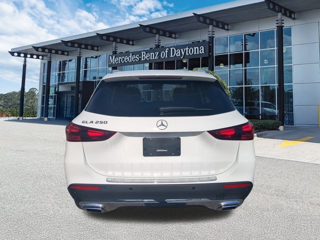 Used 2025 Mercedes-Benz GLA 250 image 5