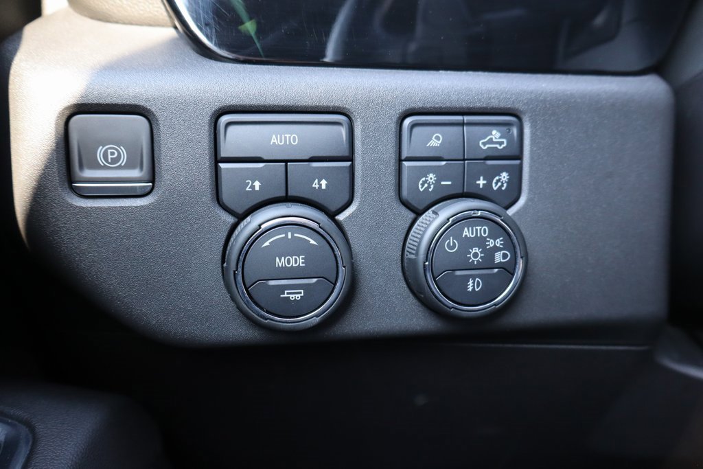 Used 2022 Chevrolet Silverado 1500 LTZ image 13