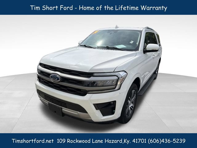 Used 2024 Ford Expedition XLT RWD image 2