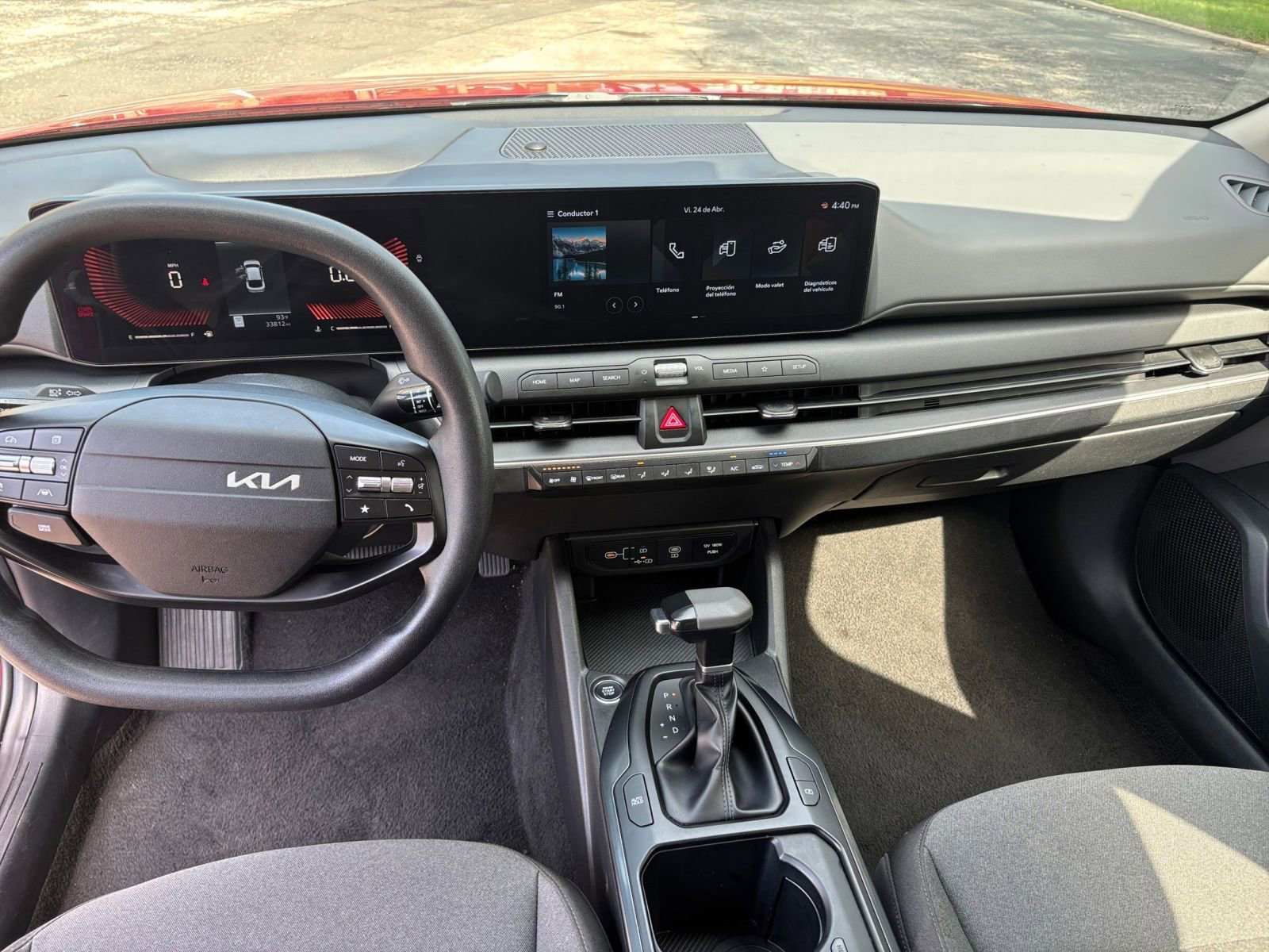 Used 2025 Kia K4 FWD image 28