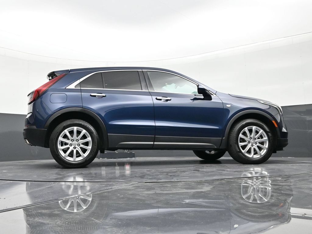 Certified 2021 Cadillac XT4 Luxury w/ Driver Awareness Package FWD image 25
