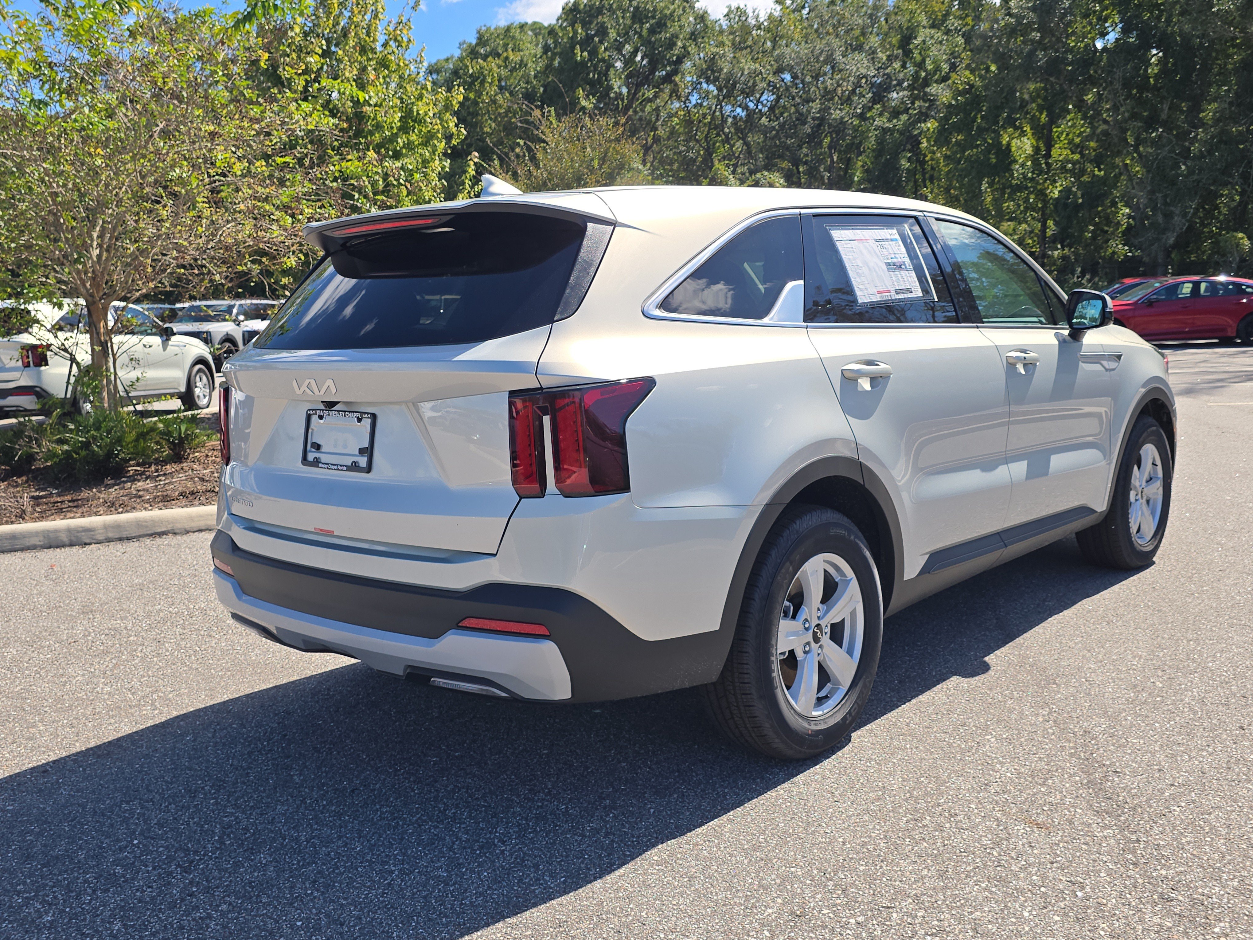New 2026 Kia Sorento LX FWD image 8