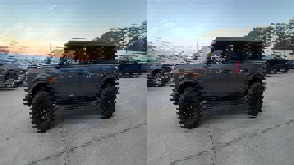 New 2025 Ford Bronco Big Bend image 3