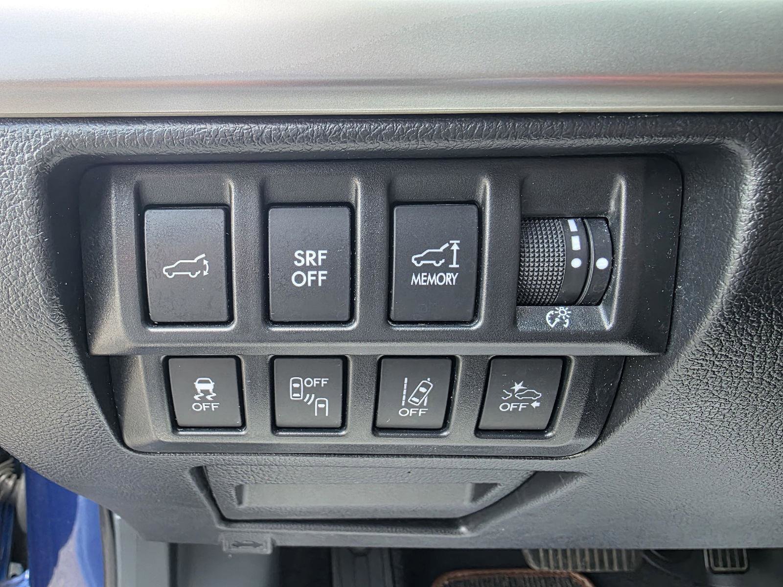 Used 2017 Subaru Outback 3.6R Touring AWD/4WD image 13