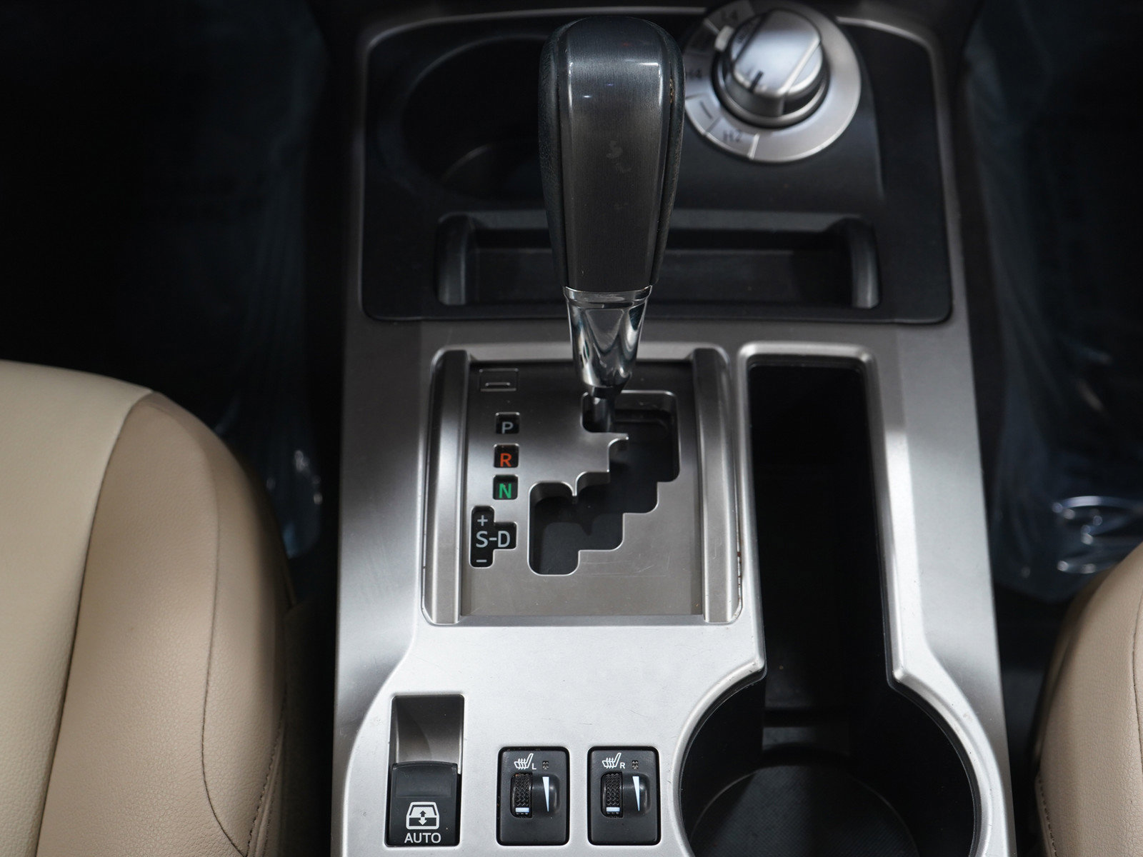 Used 2014 Toyota 4Runner SR5 Premium image 18