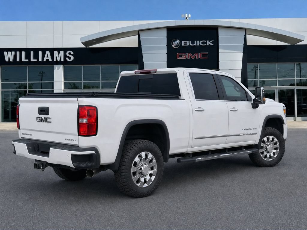 Used 2018 GMC Sierra 2500 Denali w/ Duramax Plus Package AWD/4WD image 4