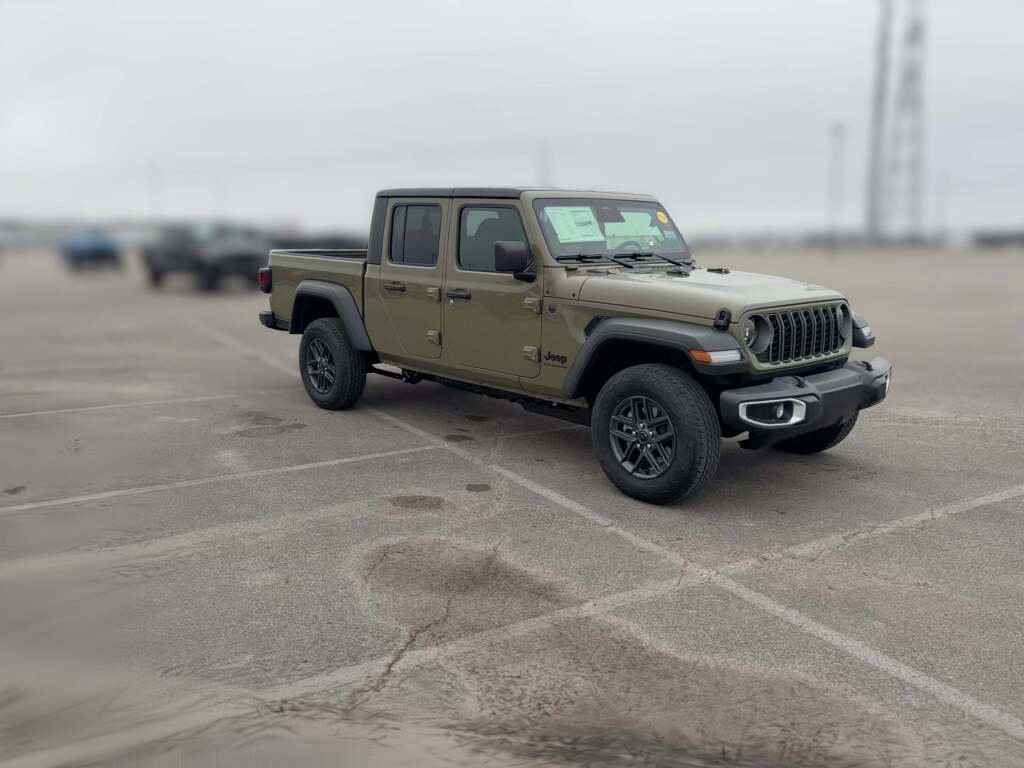 New 2026 Jeep Gladiator Sport image 16