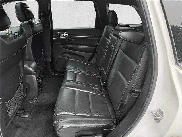 Used 2015 Jeep Grand Cherokee Limited w/ Luxury Group II AWD/4WD image 18