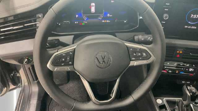 New 2027 Volkswagen Jetta SE FWD image 17