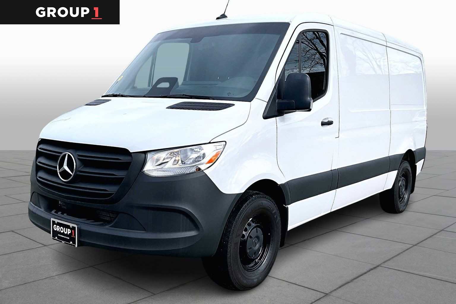 Used 2025 Mercedes-Benz Sprinter 2500 image 1