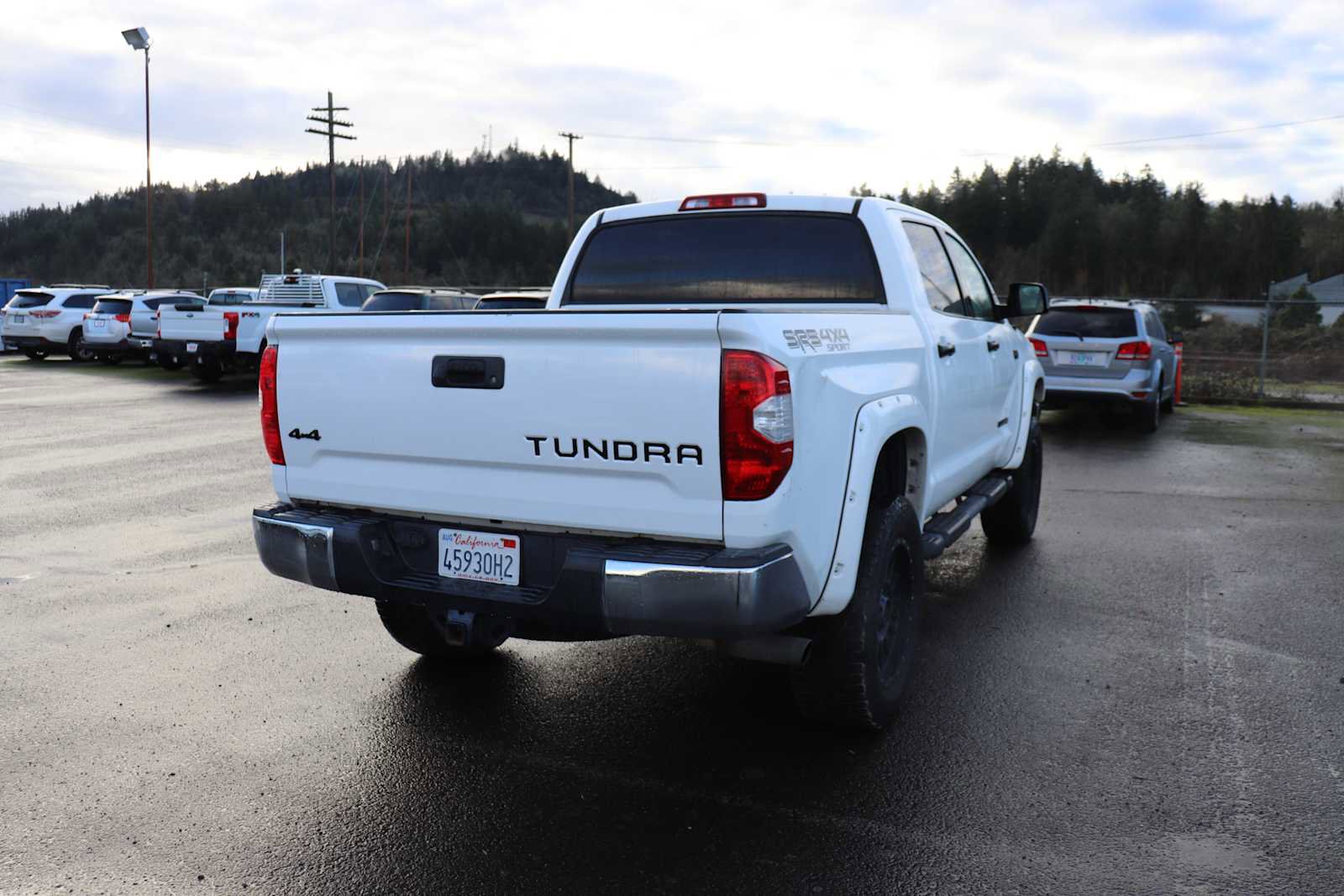 Certified 2017 Toyota Tundra SR5 image 5