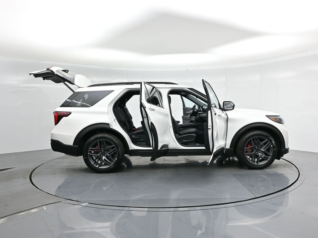 New 2025 Ford Explorer ST w/ Sun And Sound Package image 4