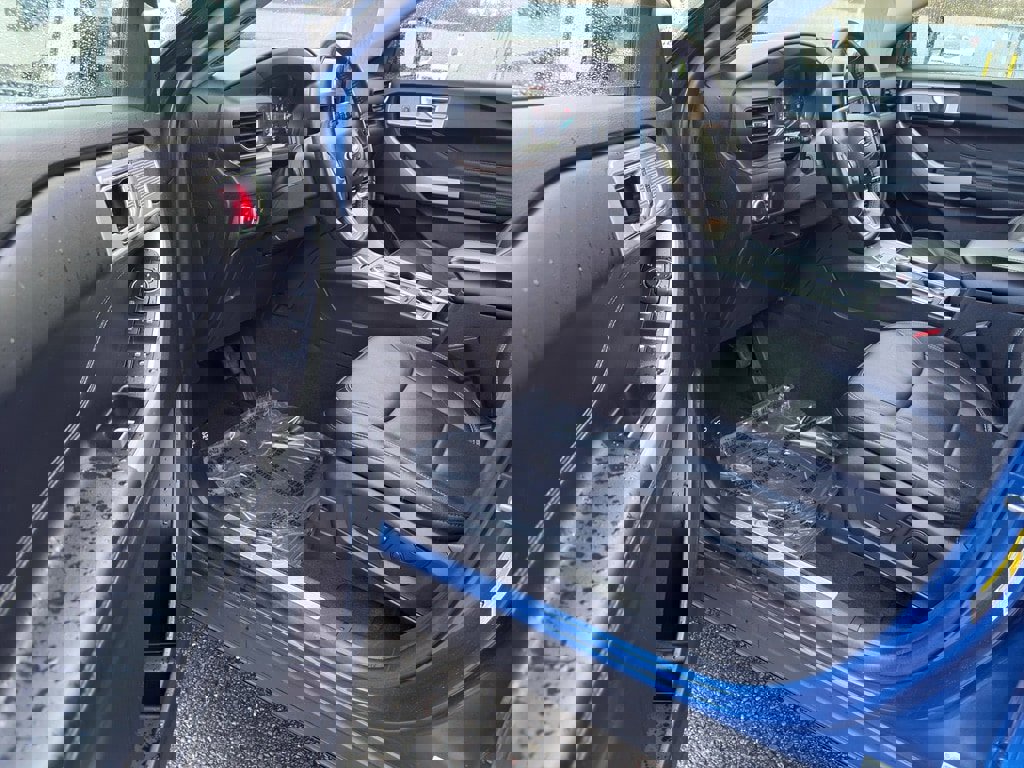 Used 2022 Ford Explorer Limited image 4