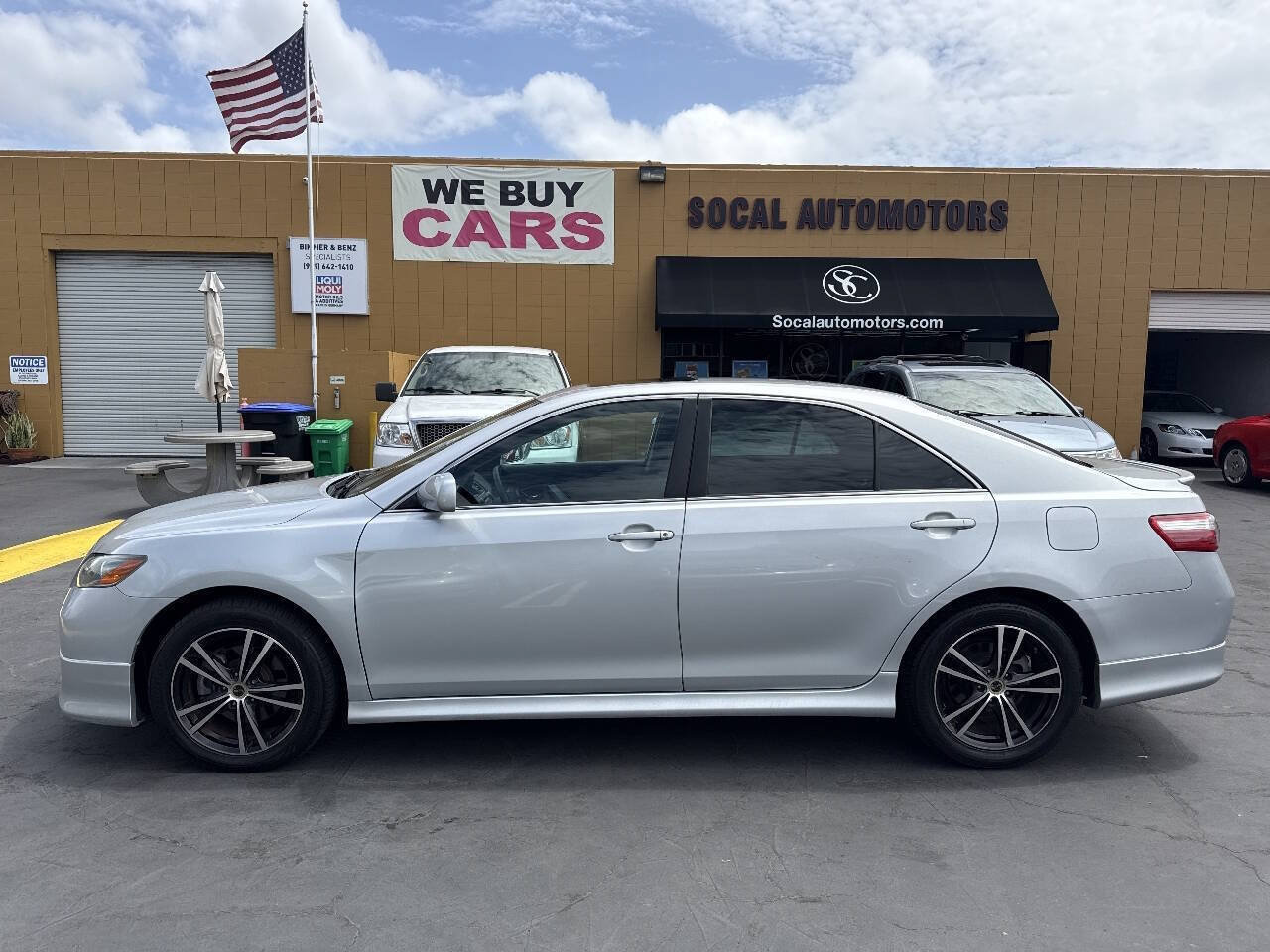 Used 2007 Toyota Camry SE FWD image 4