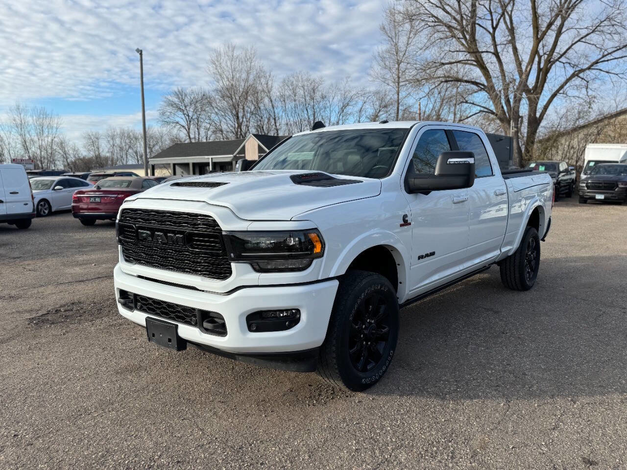 Used 2024 RAM 2500 Limited AWD/4WD image 3