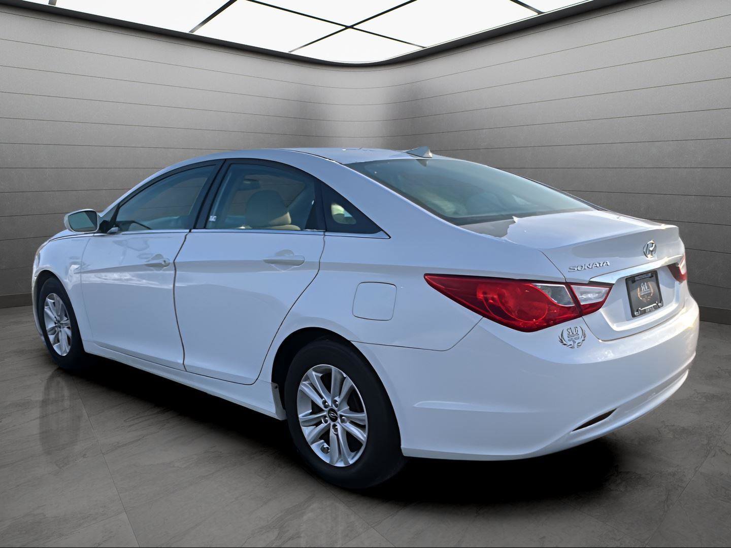 Used 2013 Hyundai Sonata GLS image 3