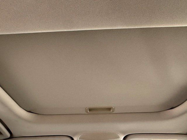 Used 2019 Ford Fusion SE FWD image 24