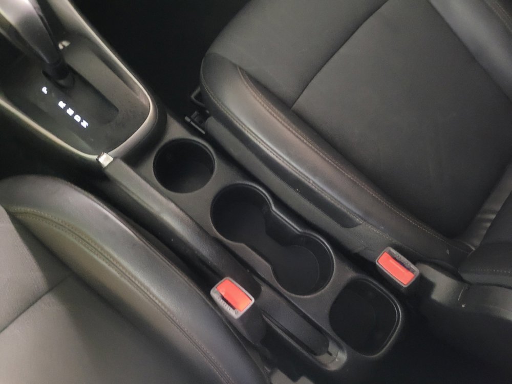 Used 2021 Chevrolet Trax LT AWD/4WD image 26