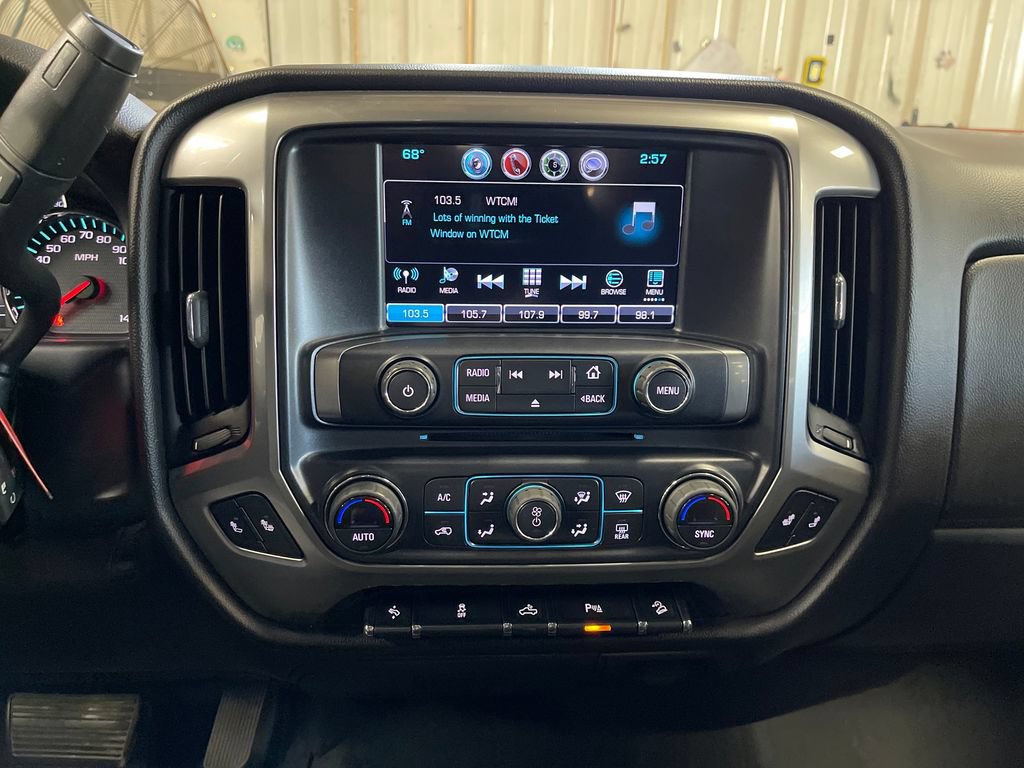 Used 2017 Chevrolet Silverado 1500 LT w/ All Star Edition AWD/4WD image 19