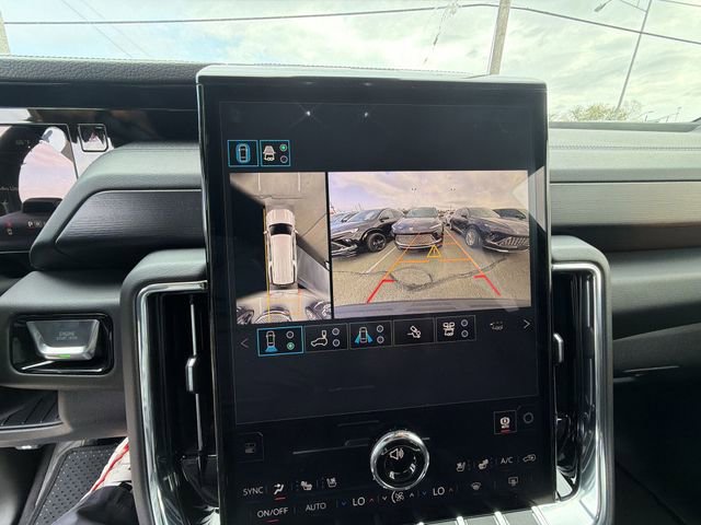 New 2026 GMC Yukon XL Denali w/ Denali Reserve Package AWD/4WD image 15