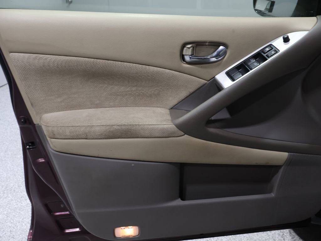 Used 2013 Nissan Murano S image 13