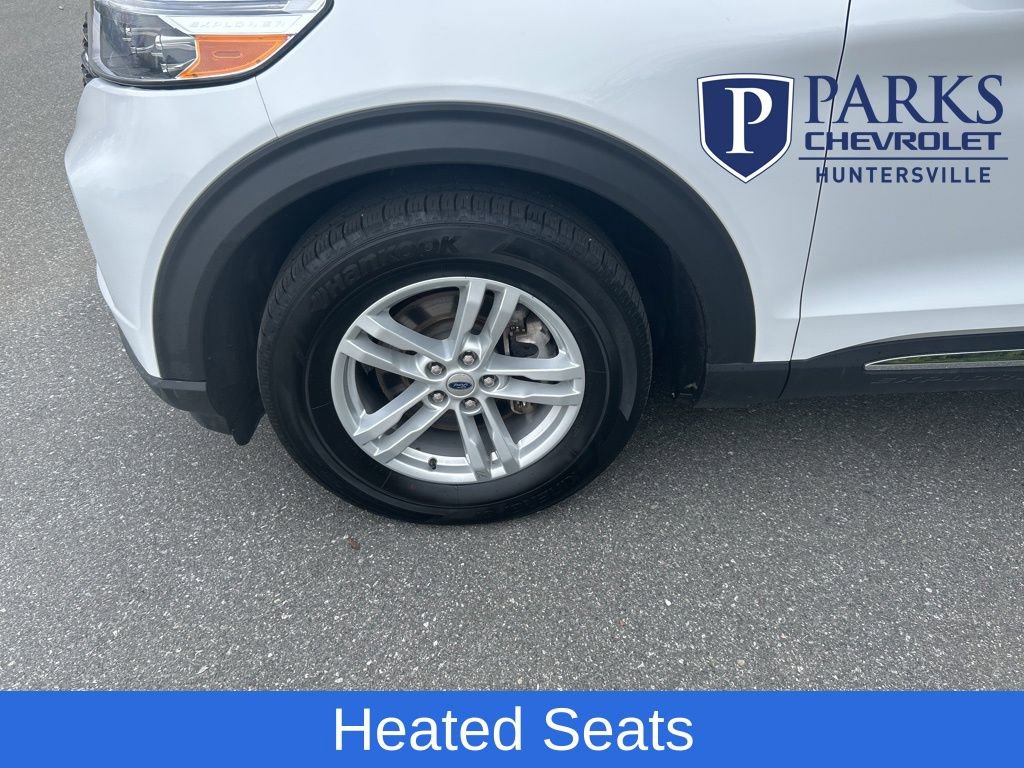 Used 2024 Ford Explorer XLT w/ Equipment Group 202A image 3