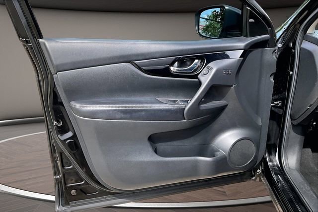 Certified 2021 Nissan Rogue Sport SV w/ Technology Package FWD image 21