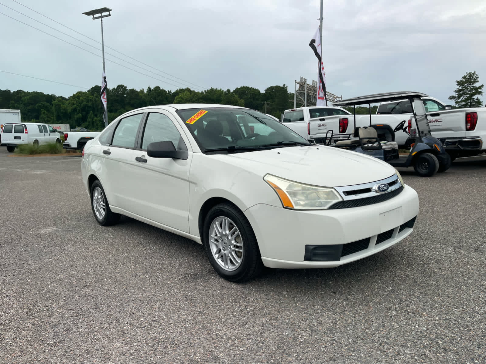 Used 2011 Ford Focus SE FWD image 3
