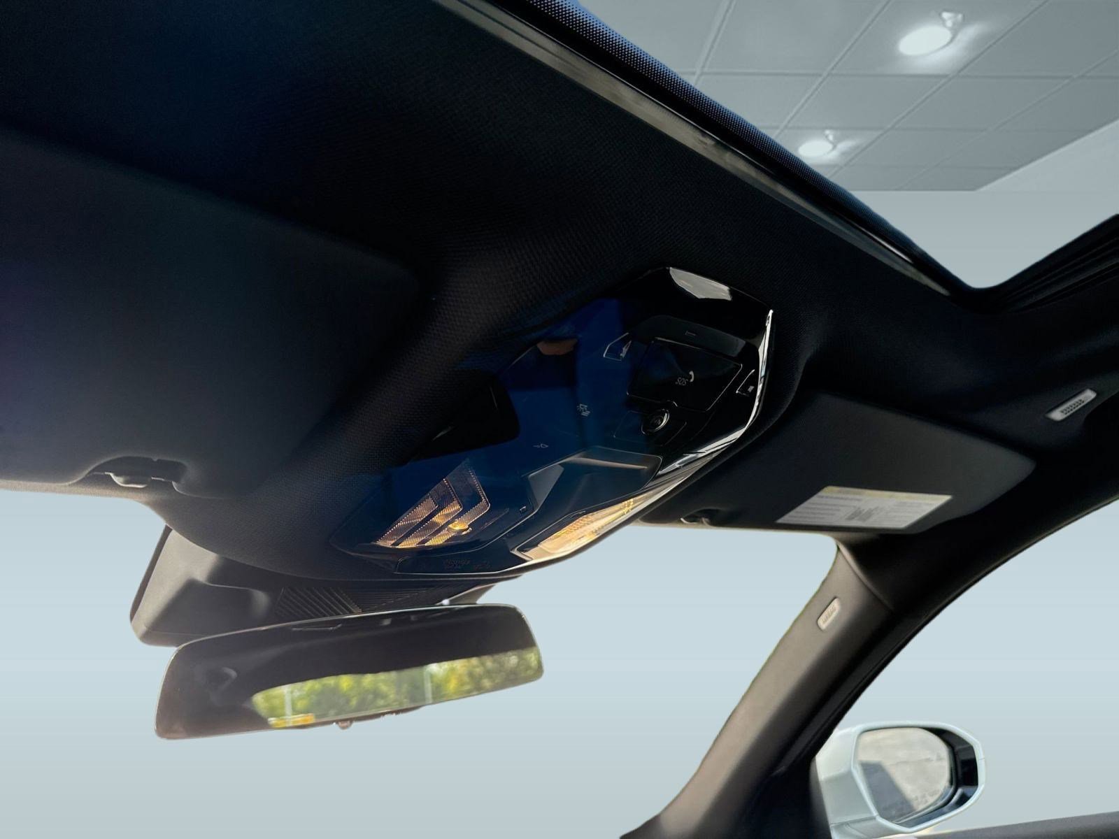 Used 2026 BMW 530i 530i w/ Premium Package image 19