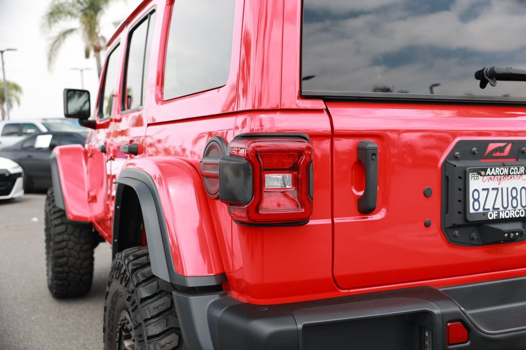 Used 2022 Jeep Wrangler Unlimited Rubicon w/ Xtreme Recon 35" Tire Package AWD/4WD image 18